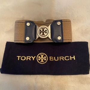 Tory Burch elastic belt.